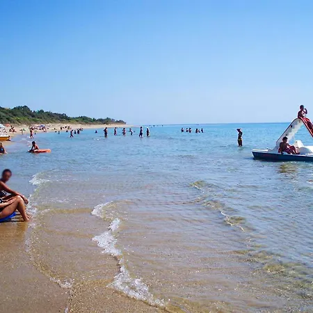 Дом отдыха Charming House With Sea And Mountain Views In